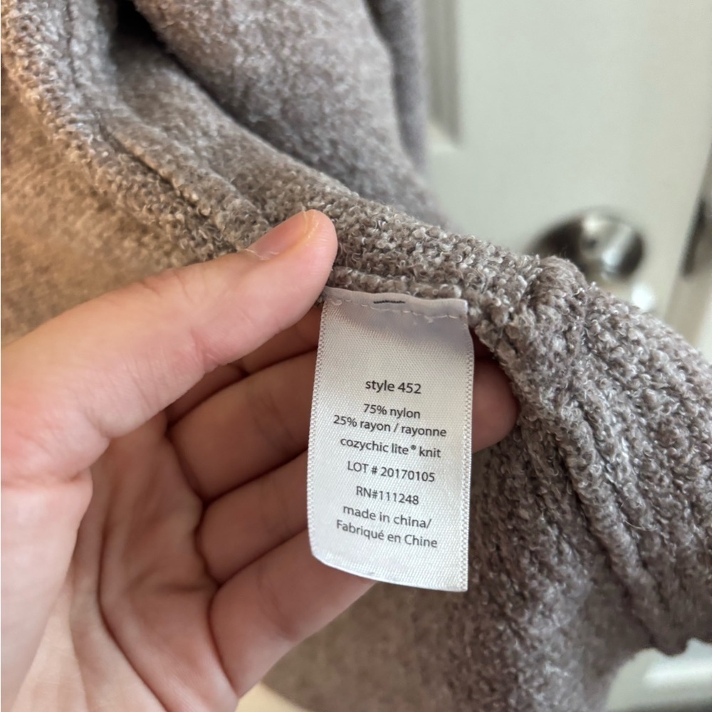 Barefoot Dreams CozyChicLite Cardigan - Picture 5 of 10